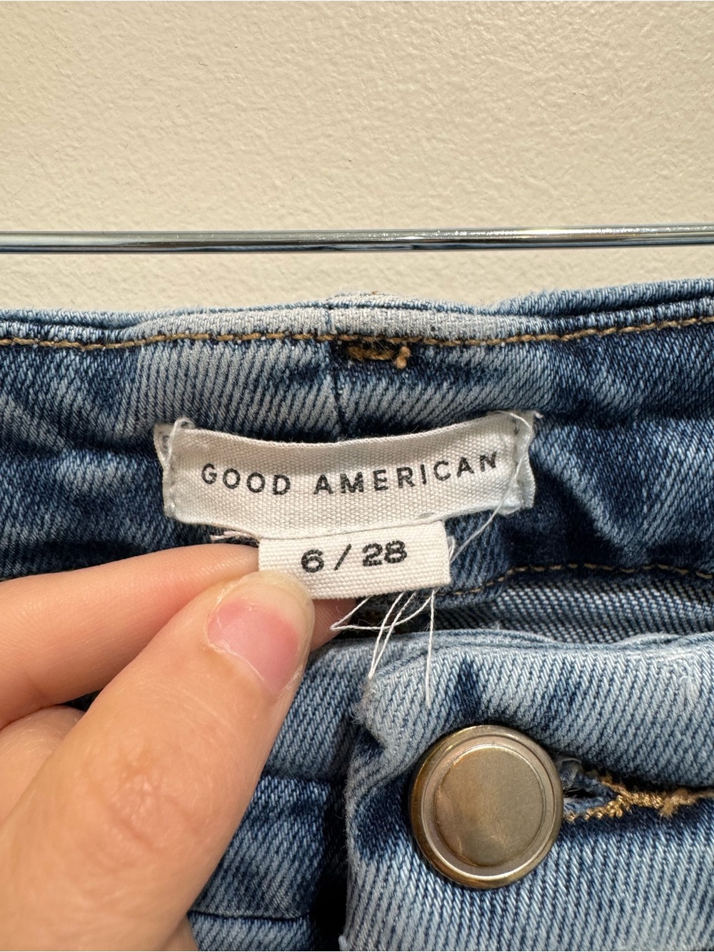 Good American Good Classic Straight Jeans Light Wash Size 6/28 - Picture 3 of 7